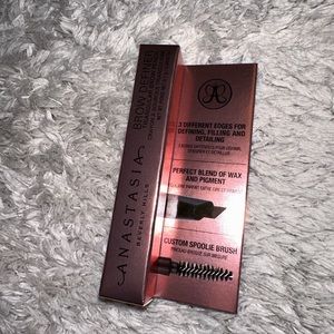 Anastasia Beverly Hills Brow Definer shade soft brown mini